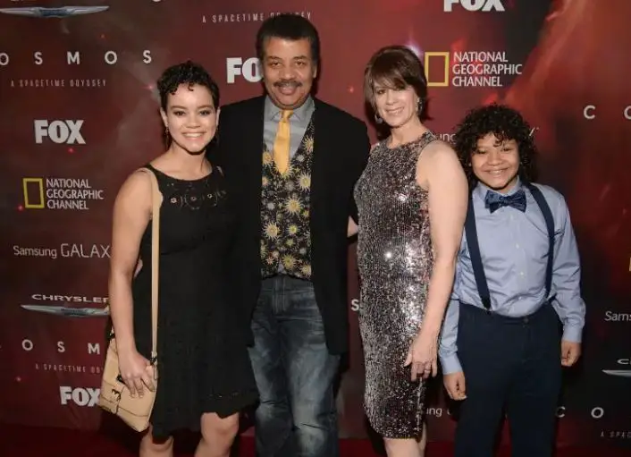 Neil-deGrasse-Tyson-Family-2020