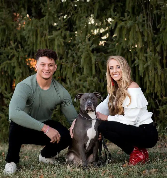 Patrick-Mahomes-With-Girlfriend-Brittany-Matthews-2020