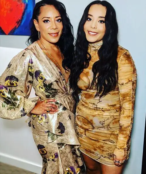 Selenis-Leyva-with-Daughter-Alina2020