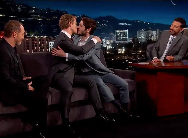 Spewing Gay Rumors Alfie Allen kisses Iwan Rheon on the Jimmy Kimmel Live in 2016