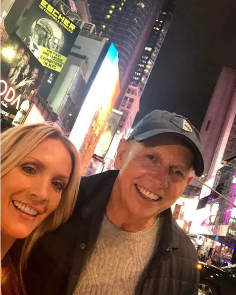 Peter McMahon and wife Dana Perino celebrate Christmas 2018 in New York (Ph...