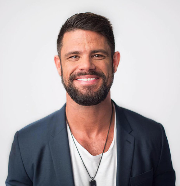 Steven Furtick Flaunts Proud Family With Wife, Married Life Details