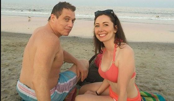 Holt McCallany with his beautiful wife