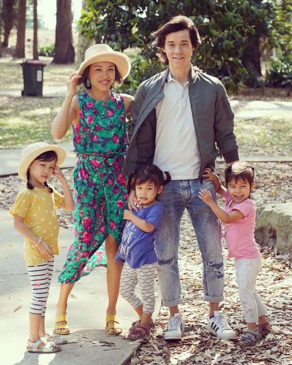 Jason Tobin with his wife and daughters 