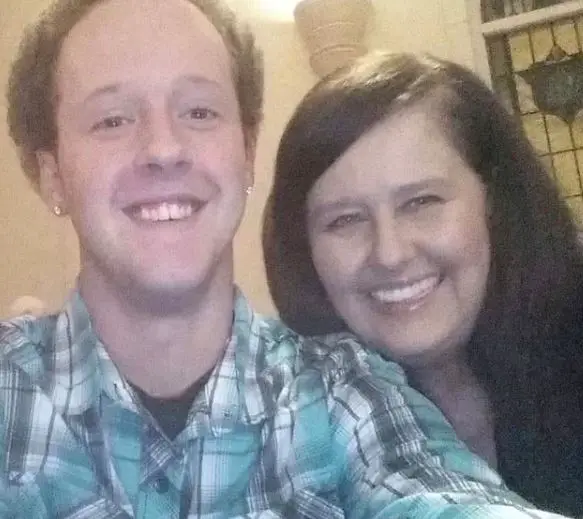 KyleÃƒÆ’Ã‚Â¢ÃƒÂ¢Ã¢â‚¬Å¡Ã‚Â¬ÃƒÂ¢Ã¢â‚¬Å¾Ã‚Â¢s selfie picture with his mother