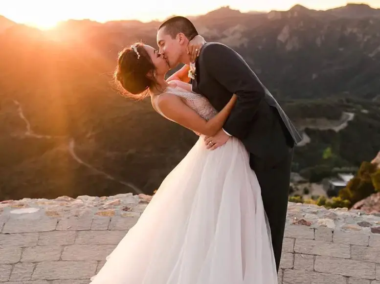 Amy Okuda's Wedding Picture with Her Boyfriend Turned Husband