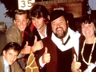 Dom DeLuise With His Wife And Sons