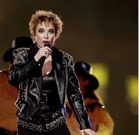 Tanya Tucker in Super Bowl