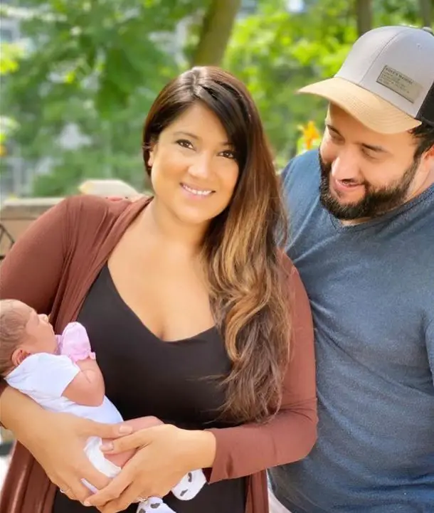 Aarti Pole with Her Husband and Baby Girl 