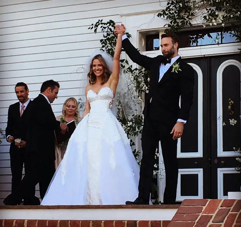 Jill Wagner's Wedding Photo with Then-Boyfriend and Now Husband David Lemanowicz
