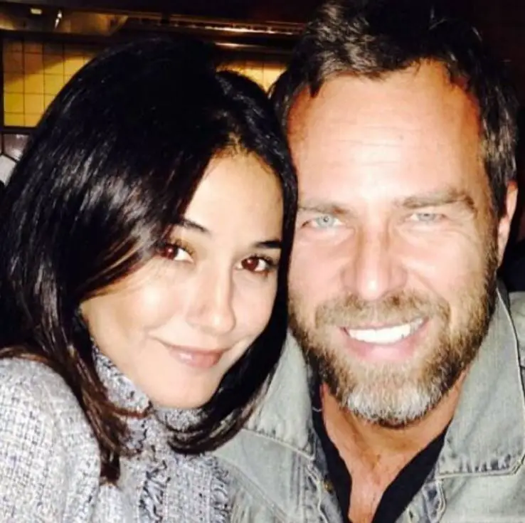 JR Bourne with Emmanuelle Chriqui