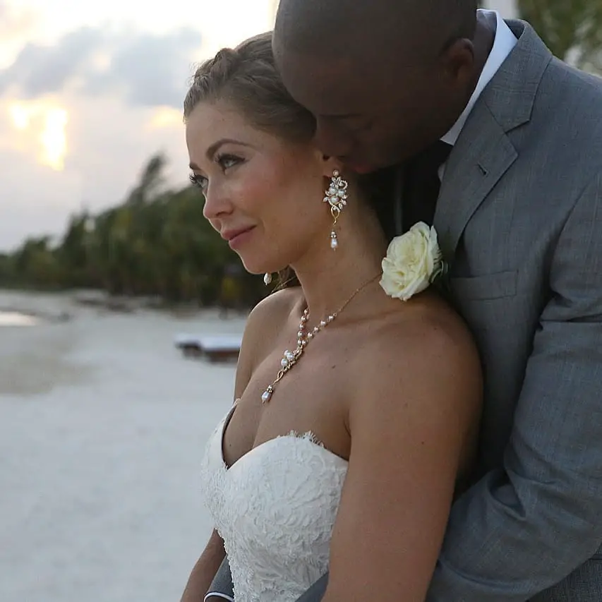 Robbie Jones and his wife looking lovely in their wedding attire 