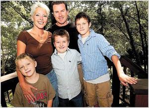 Rodney Carrington withÂ wife and children