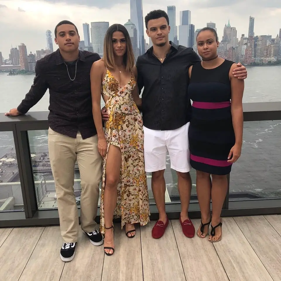 Sydney McLaughlin with her siblings