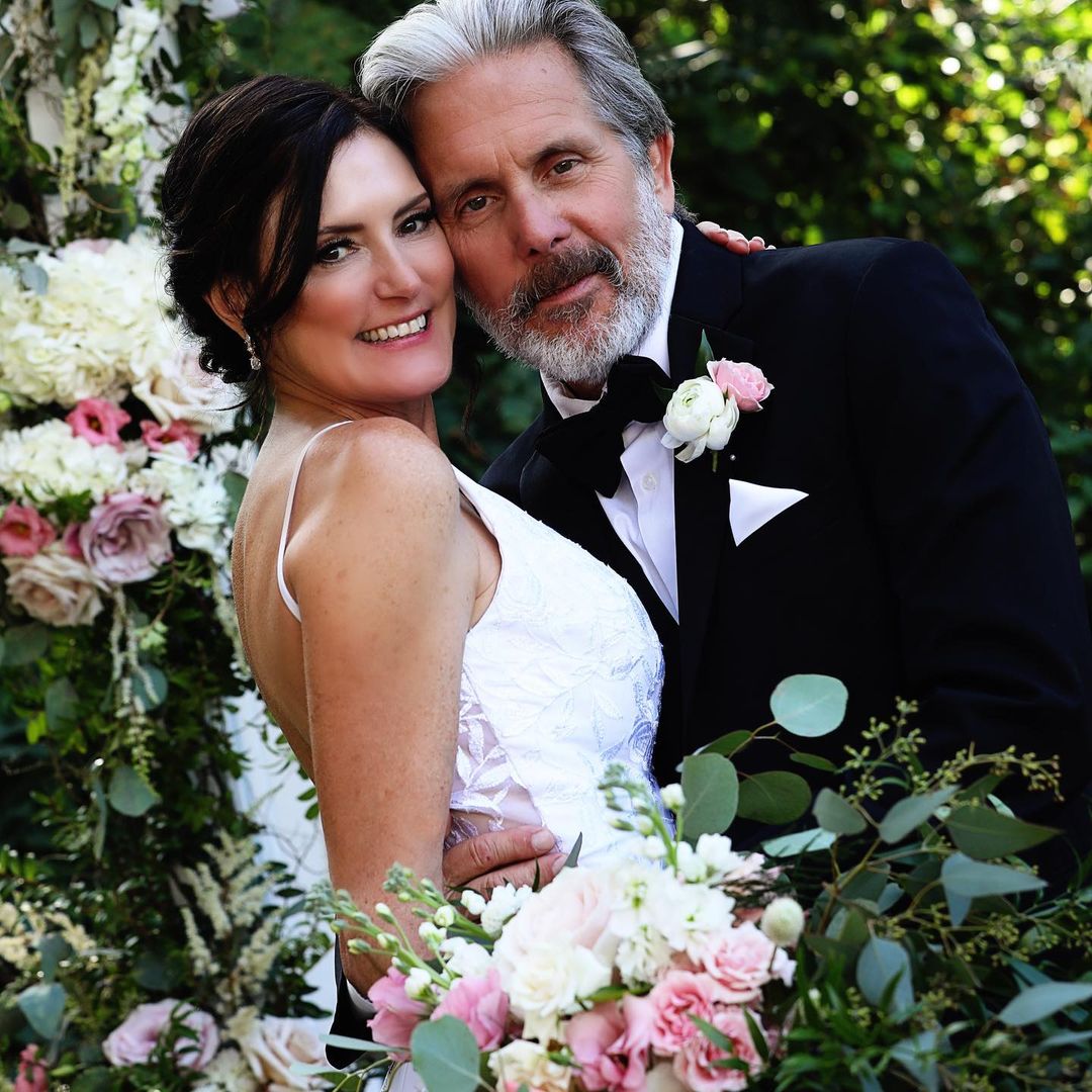 Wedding photoshoot of Gary Cole and his wife, Michelle Knapp 