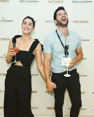 Tom Riley and his partner making red carpet appearance 