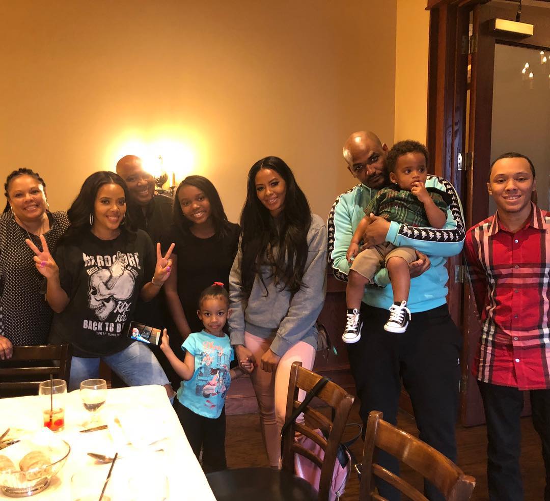 Vanessa Simmons with her whole family, including her baby daughter, Ava, and her boyfriend, Mike Wayans