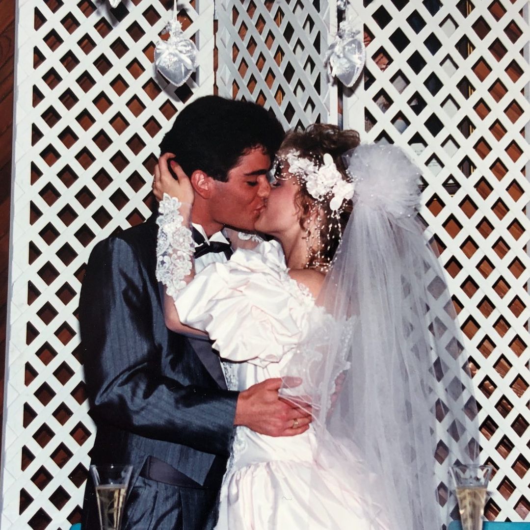 Yannick and his wife from their wedding day 